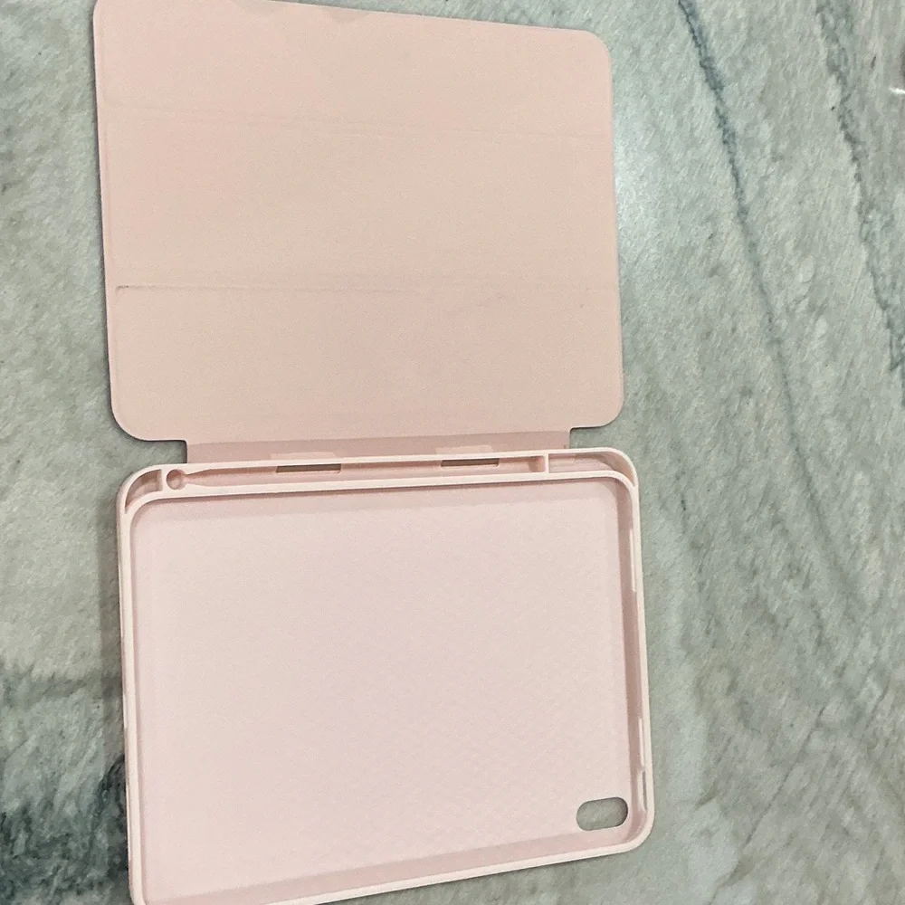 Sleek Pink Tablet Cover